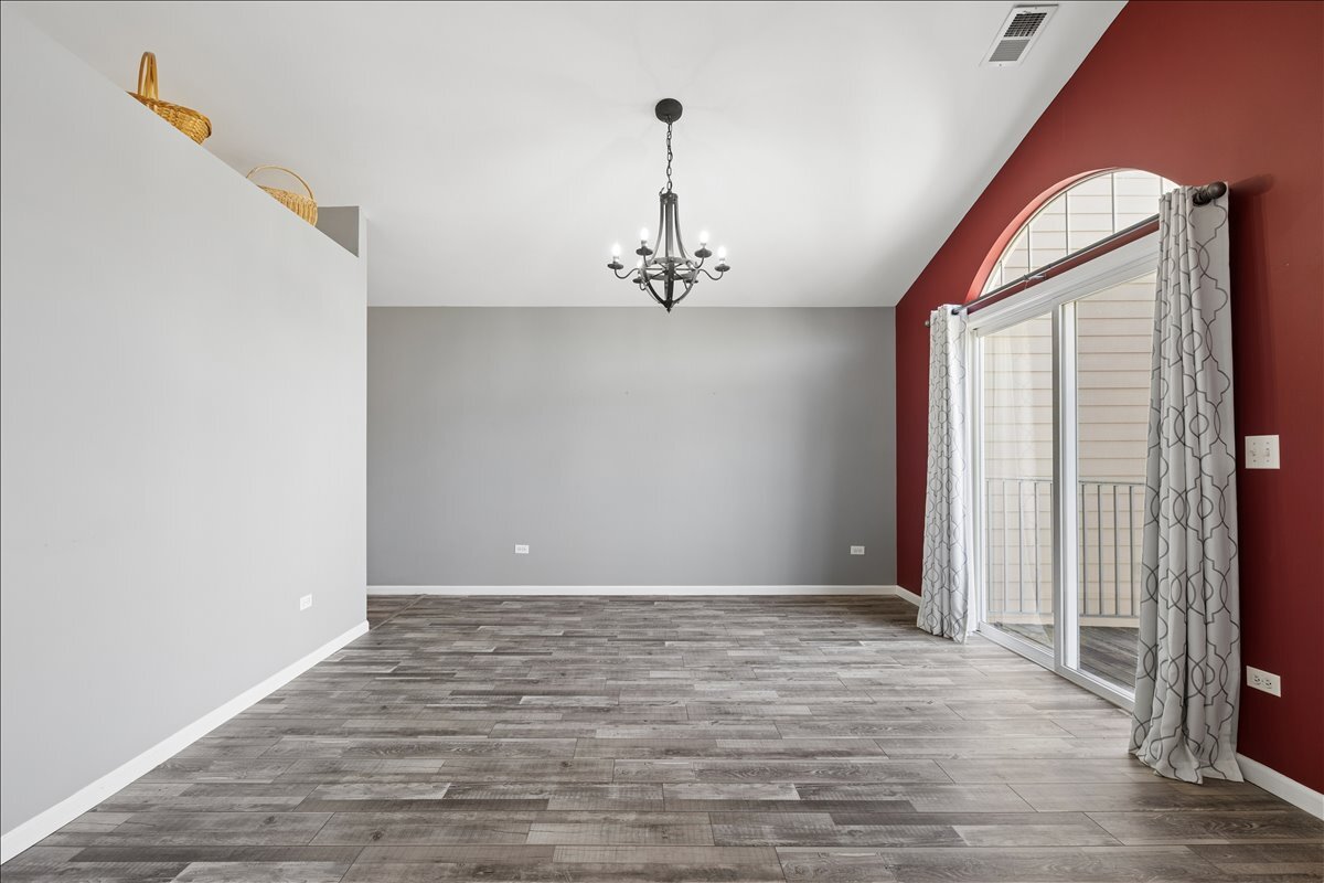 5223 Glenbrook Trail