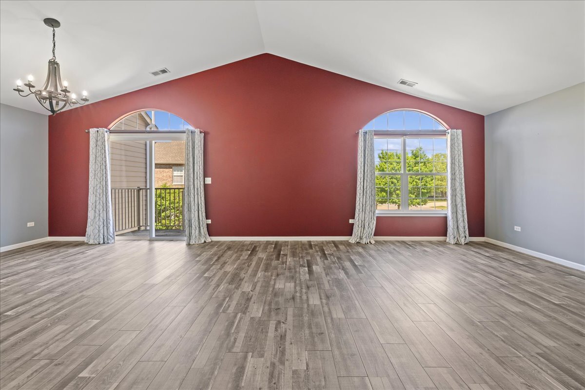 5223 Glenbrook Trail