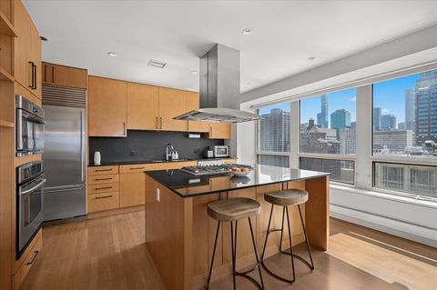 Tiny photo for 800 N Michigan Avenue #2202, Chicago, IL 60611 (MLS # 12462010)