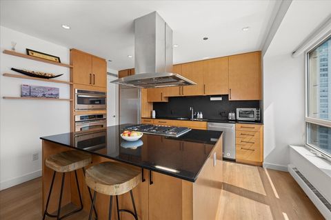 Tiny photo for 800 N Michigan Avenue #2202, Chicago, IL 60611 (MLS # 12462010)