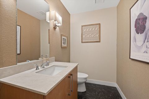Tiny photo for 800 N Michigan Avenue #2202, Chicago, IL 60611 (MLS # 12462010)