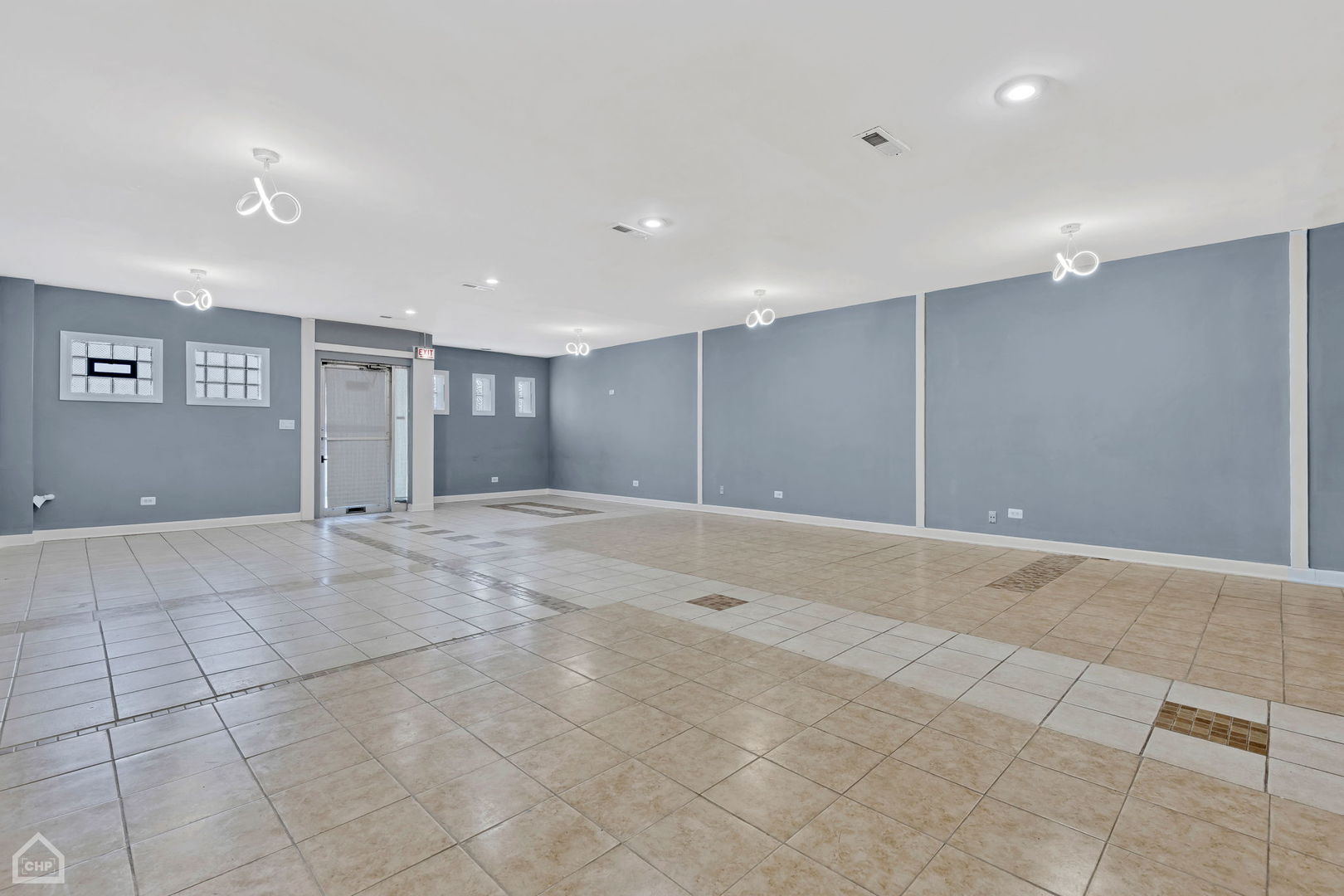 8036 S WESTERN Avenue