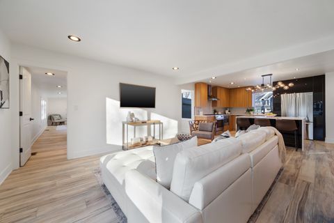 Tiny photo for 1809 Jefferson Avenue, Glenview, IL 60025 (MLS # 12567253)