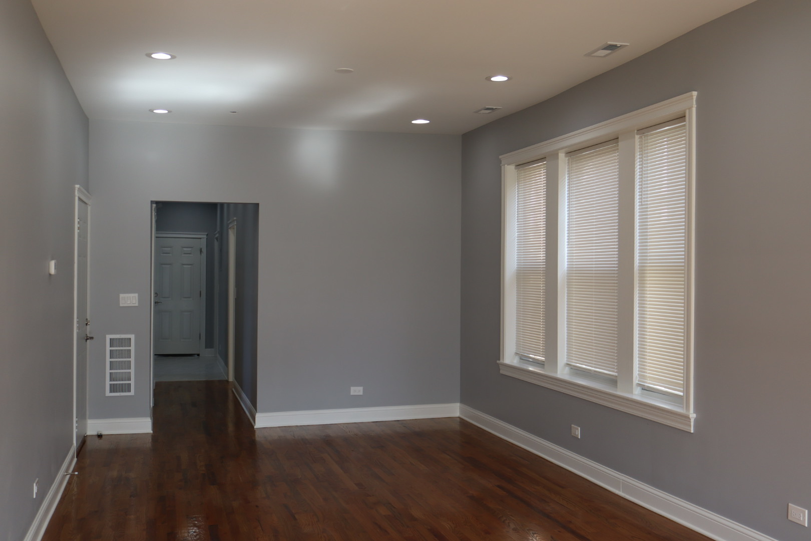 4120 W Gladys Avenue