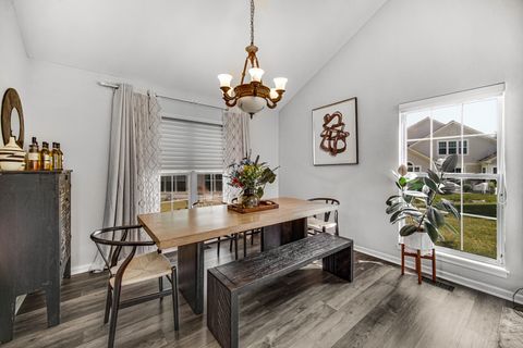 Tiny photo for 36217 N Old Creek Court, Gurnee, IL 60031 (MLS # 12522703)