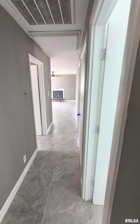 Tiny photo for 101 S GLENVIEW Drive, Carbondale, IL 62901 (MLS # QC4268337)