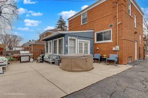 Tiny photo for 1348 Hull Avenue, Westchester, IL 60154 (MLS # 12568489)