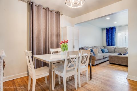 Tiny photo for 1348 Hull Avenue, Westchester, IL 60154 (MLS # 12568489)