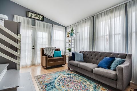 Tiny photo for 1348 Hull Avenue, Westchester, IL 60154 (MLS # 12568489)