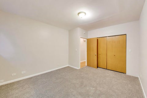 Tiny photo for 4014 S Drexel Boulevard #4F, Chicago, IL 60638 (MLS # 12791565)