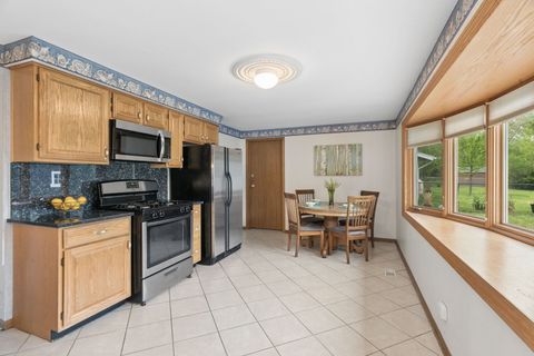 Tiny photo for 927 Gregory Lane, Schaumburg, IL 60193 (MLS # 12632615)