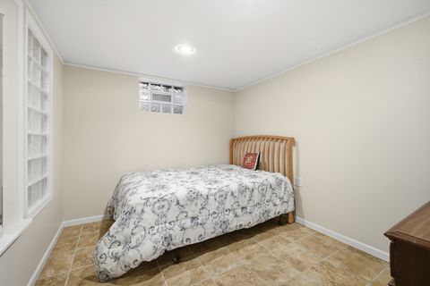 Tiny photo for 1700 Marguerite Street, Park Ridge, IL 60068 (MLS # 12516956)