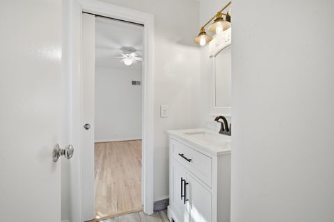 Tiny photo for 1700 Marguerite Street, Park Ridge, IL 60068 (MLS # 12516956)