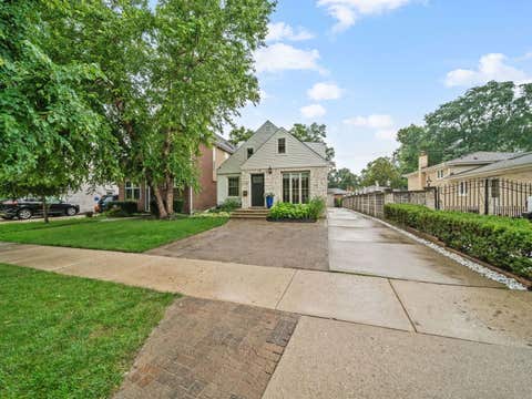 Tiny photo for 1508 Potter Road, Park Ridge, IL 60068 (MLS # 12725222)
