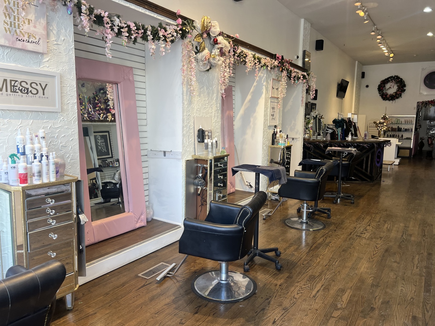 1905 W Division Avenue