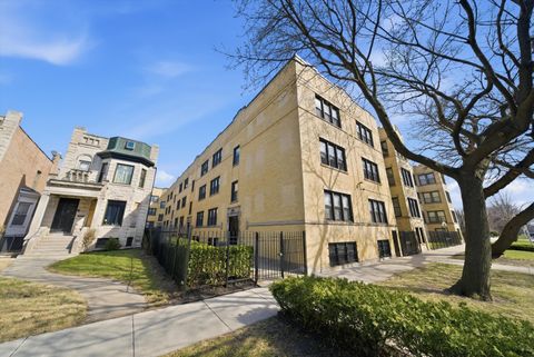 Photo of 6331 S KIMBARK Avenue #GE, Chicago, IL 60637 (MLS # 12607782)