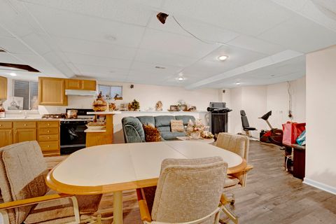 Tiny photo for 10833 Long Avenue, Oak Lawn, IL 60453 (MLS # 12563935)