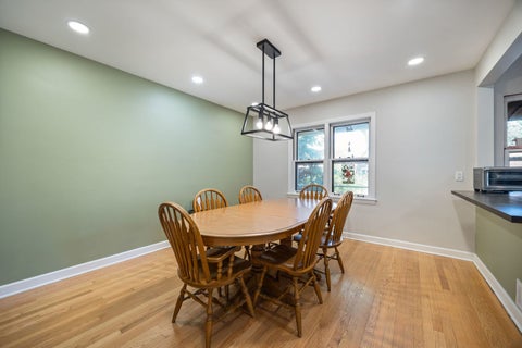 Tiny photo for 2928 W 98th Street, Evergreen Park, IL 60805 (MLS # 12778428)