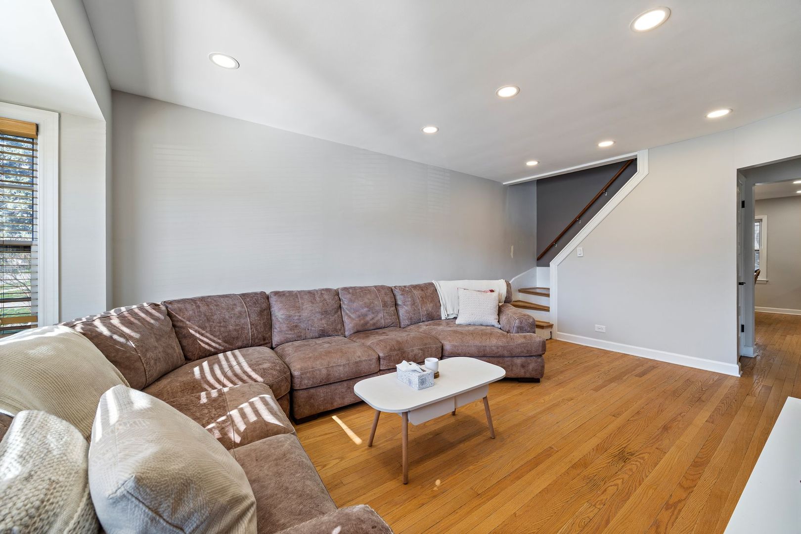 2928 W 98th Street