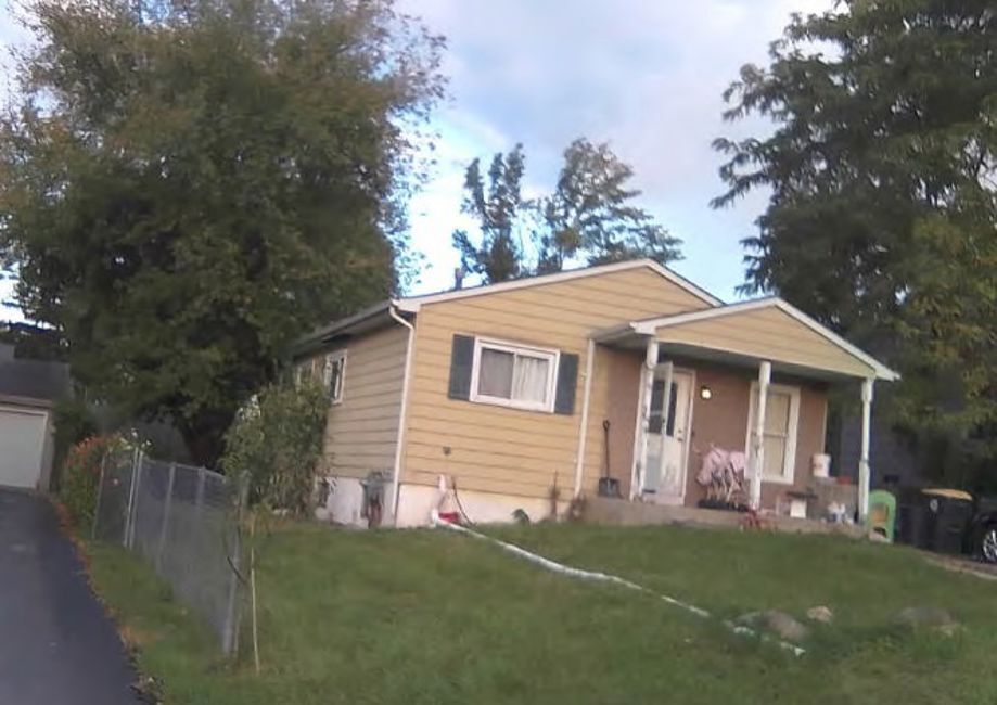 1220 Woodridge Drive