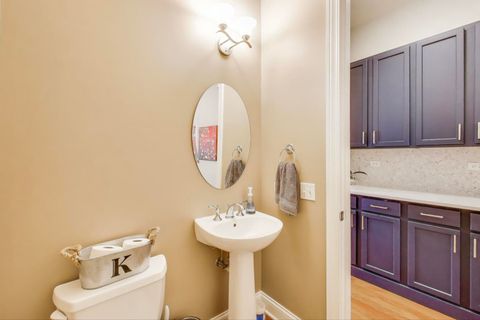 Tiny photo for 1506 W NORTHWEST Highway, Arlington Heights, IL 60004 (MLS # 12531113)