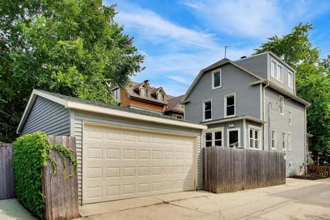 Tiny photo for 7120 N Ashland Boulevard, Chicago, IL 60626 (MLS # 12736309)
