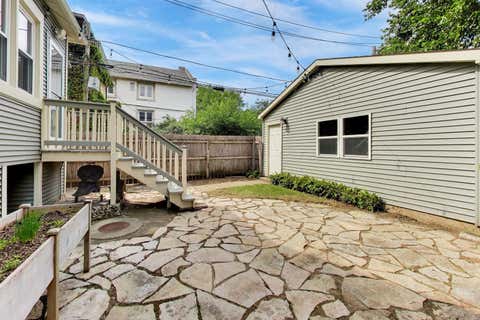 Tiny photo for 7120 N Ashland Boulevard, Chicago, IL 60626 (MLS # 12736309)