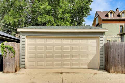 Tiny photo for 7120 N Ashland Boulevard, Chicago, IL 60626 (MLS # 12736309)