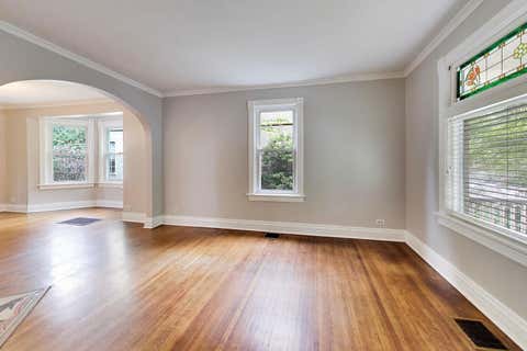 Tiny photo for 7120 N Ashland Boulevard, Chicago, IL 60626 (MLS # 12736309)