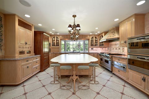 Tiny photo for 1661 Balmoral Lane, Inverness, IL 60067 (MLS # 12721018)