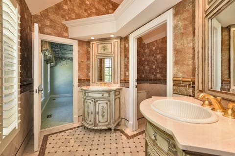 Tiny photo for 1661 Balmoral Lane, Inverness, IL 60067 (MLS # 12721018)