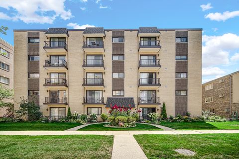 A home in Des Plaines