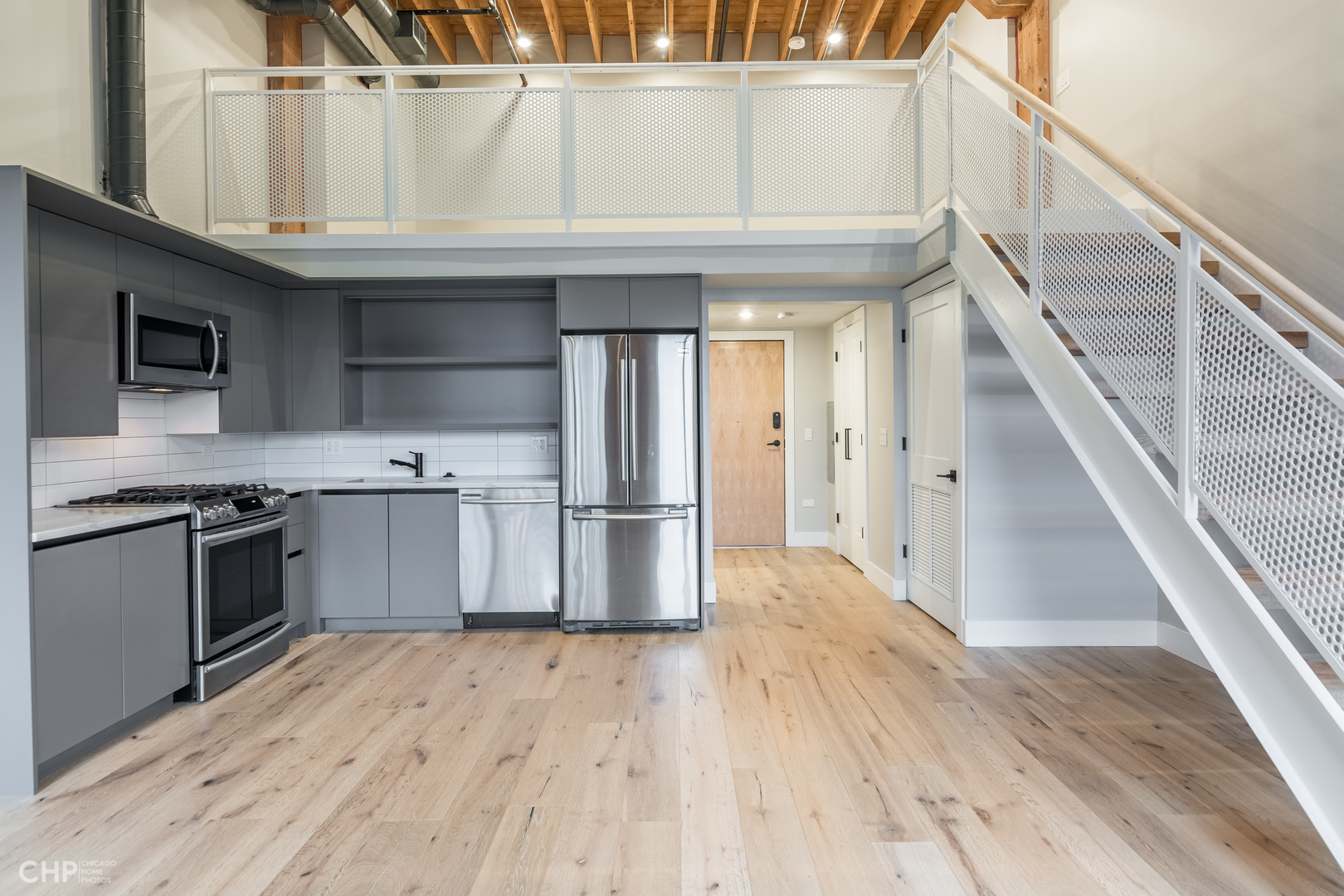 729 N Sangamon Street 408