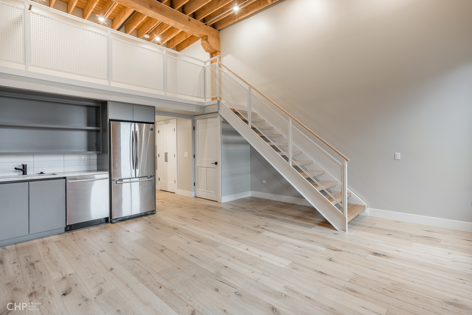 729 N Sangamon Street 408