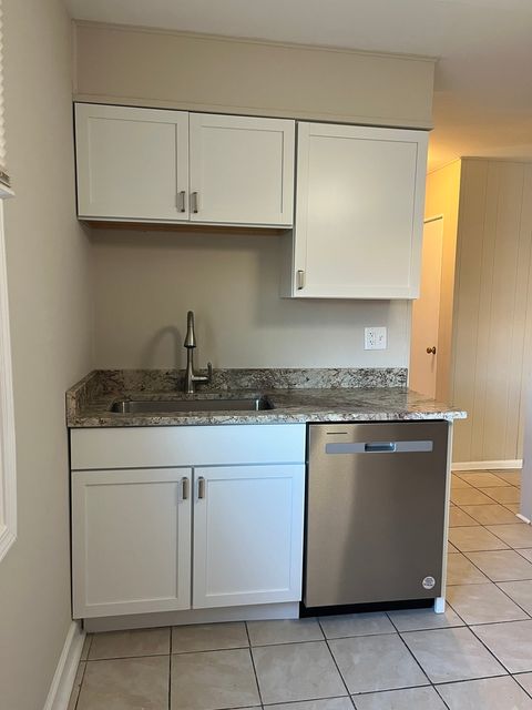 Tiny photo for 4864 Carol Street #D, Skokie, IL 60077 (MLS # 12560325)