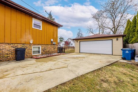 Tiny photo for 3618 148th Street, Midlothian, IL 60445 (MLS # 12584772)