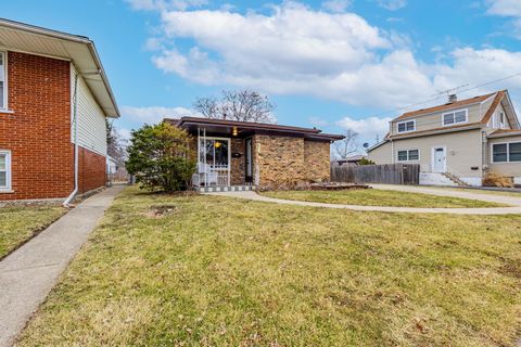 Tiny photo for 3618 148th Street, Midlothian, IL 60445 (MLS # 12584772)