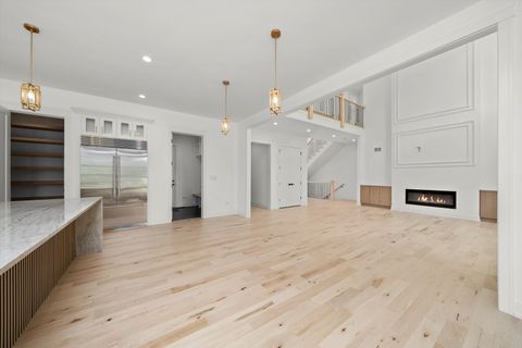 Tiny photo for 15W670 83rd Street, Burr Ridge, IL 60527 (MLS # 12453961)