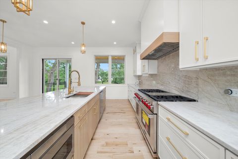 Tiny photo for 15W670 83rd Street, Burr Ridge, IL 60527 (MLS # 12453961)