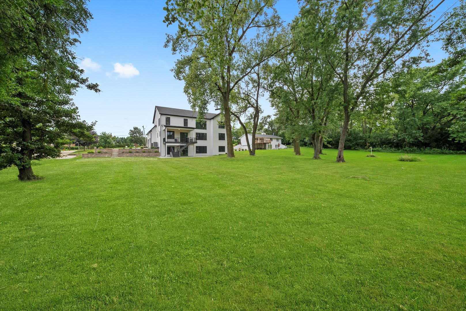 Burr Ridge, Illinois, 60527, United States, 6 Bedrooms Bedrooms, ,6 BathroomsBathrooms,Residential,Active,1929664