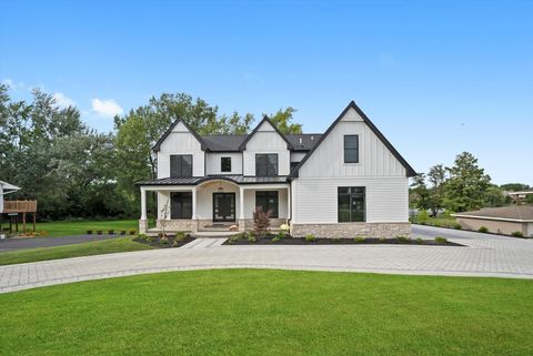 Tiny photo for 15W670 83rd Street, Burr Ridge, IL 60527 (MLS # 12453961)