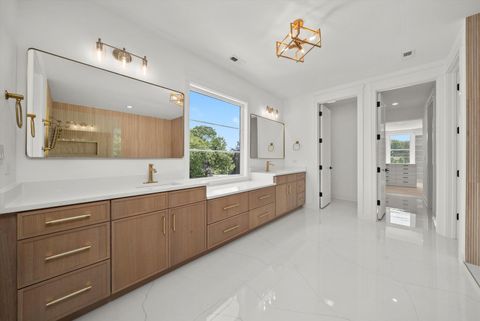 Tiny photo for 15W670 83rd Street, Burr Ridge, IL 60527 (MLS # 12453961)