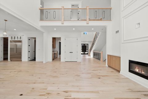 Tiny photo for 15W670 83rd Street, Burr Ridge, IL 60527 (MLS # 12453961)