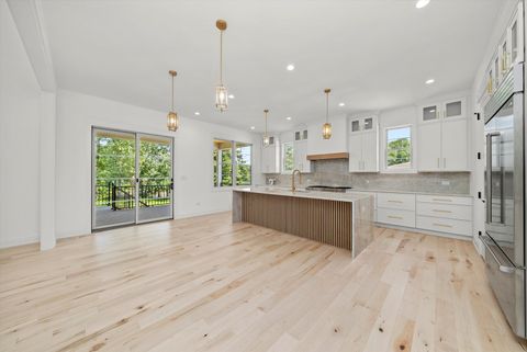 Tiny photo for 15W670 83rd Street, Burr Ridge, IL 60527 (MLS # 12453961)