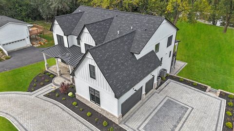 Tiny photo for 15W670 83rd Street, Burr Ridge, IL 60527 (MLS # 12453961)