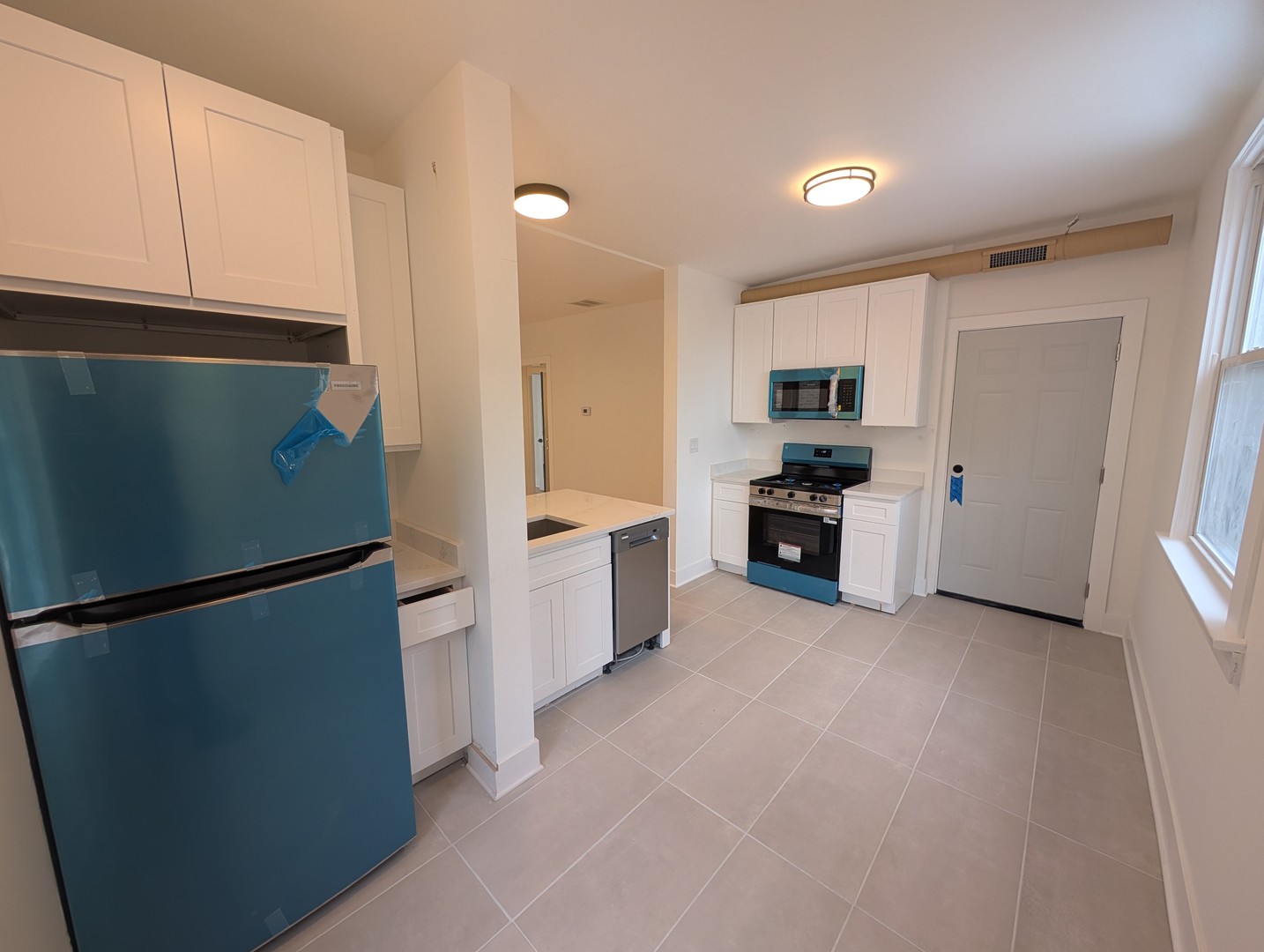 1522 W Ardmore Avenue 1E