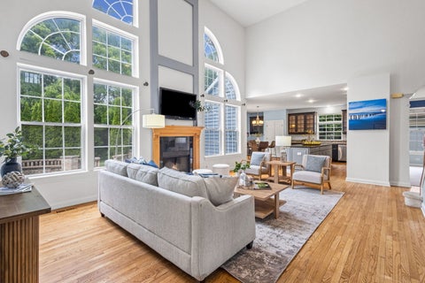 Tiny photo for 309 Morgan Lane, Fox River Grove, IL 60021 (MLS # 12641555)