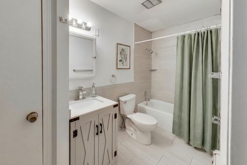 Tiny photo for 2A E DUNDEE QUARTER Drive #208, Palatine, IL 60074 (MLS # 12622049)