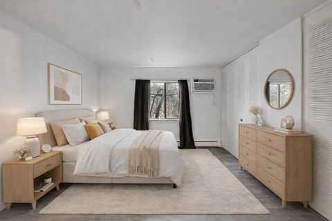 Tiny photo for 2A E DUNDEE QUARTER Drive #208, Palatine, IL 60074 (MLS # 12622049)