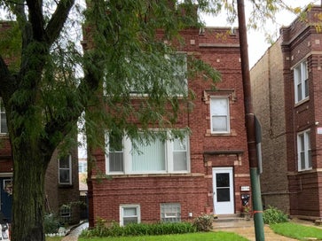 5236 W Montrose Avenue Chicago IL 60641